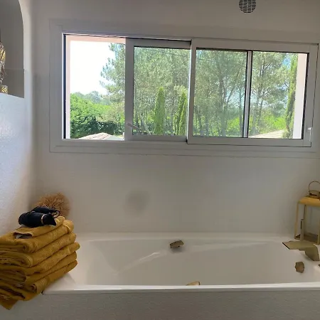 ヴィラ Superbe 300 M2 Avec Piscine Et Jacuzzi