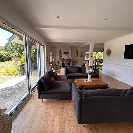 ヴィラ Superbe 300 M2 Avec Piscine Et Jacuzzi