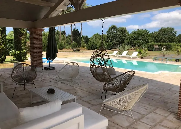 Superbe 300 M2 Avec Piscine Et Jacuzzi Villa *