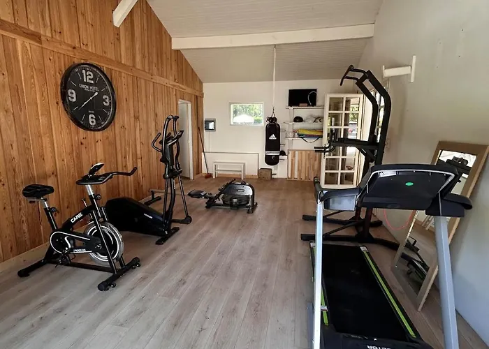 Superbe 300 M2 Avec Piscine Et Jacuzzi Linxe