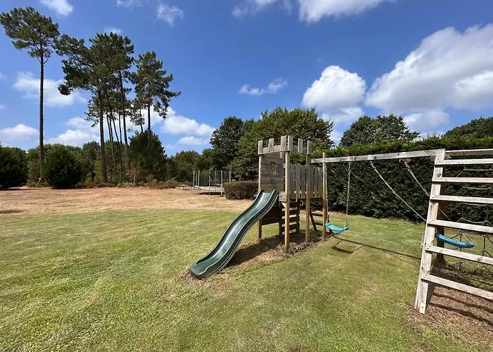 Superbe 300 M2 Avec Piscine Et Jacuzzi *